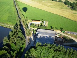  Vuelo en globo aerostático en el campo 